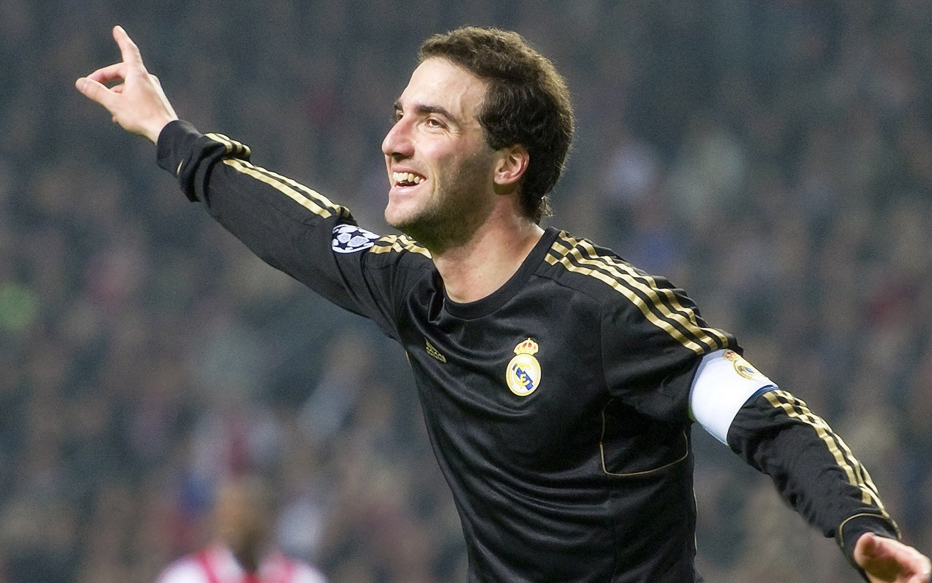 开云·体育官网APP下载-朗斯加强防守覆盖范围扩大拦截面积，朗斯球队实力怎么样